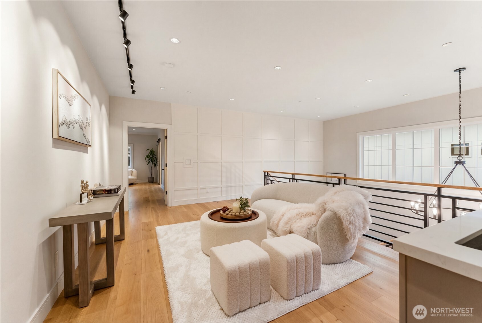 12811 SE 44th Place , Bellevue, WA 98006