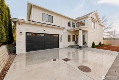12811 SE 44th Place , Bellevue, WA 98006 - Photo 2