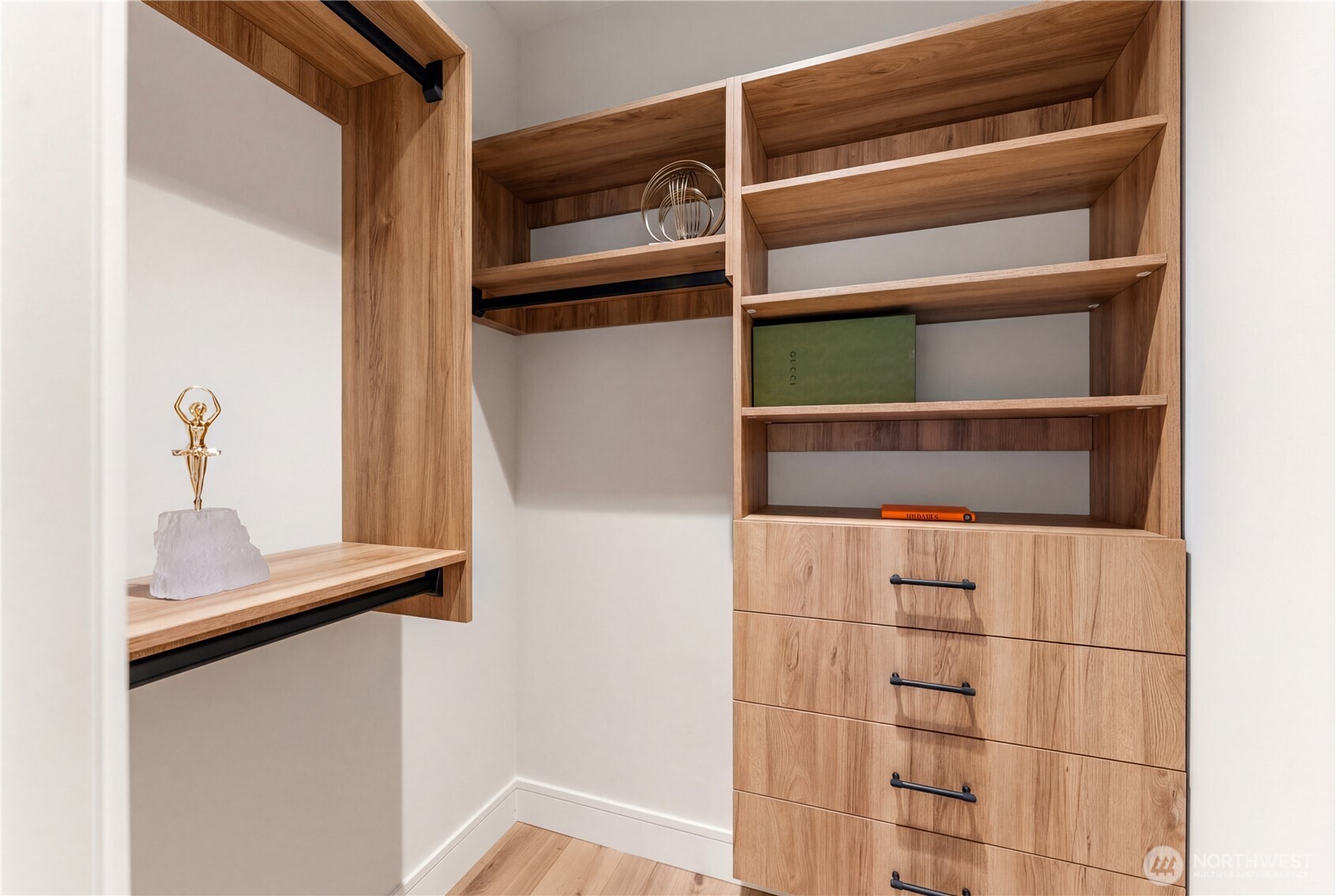 12811 SE 44th Place , Bellevue, WA 98006