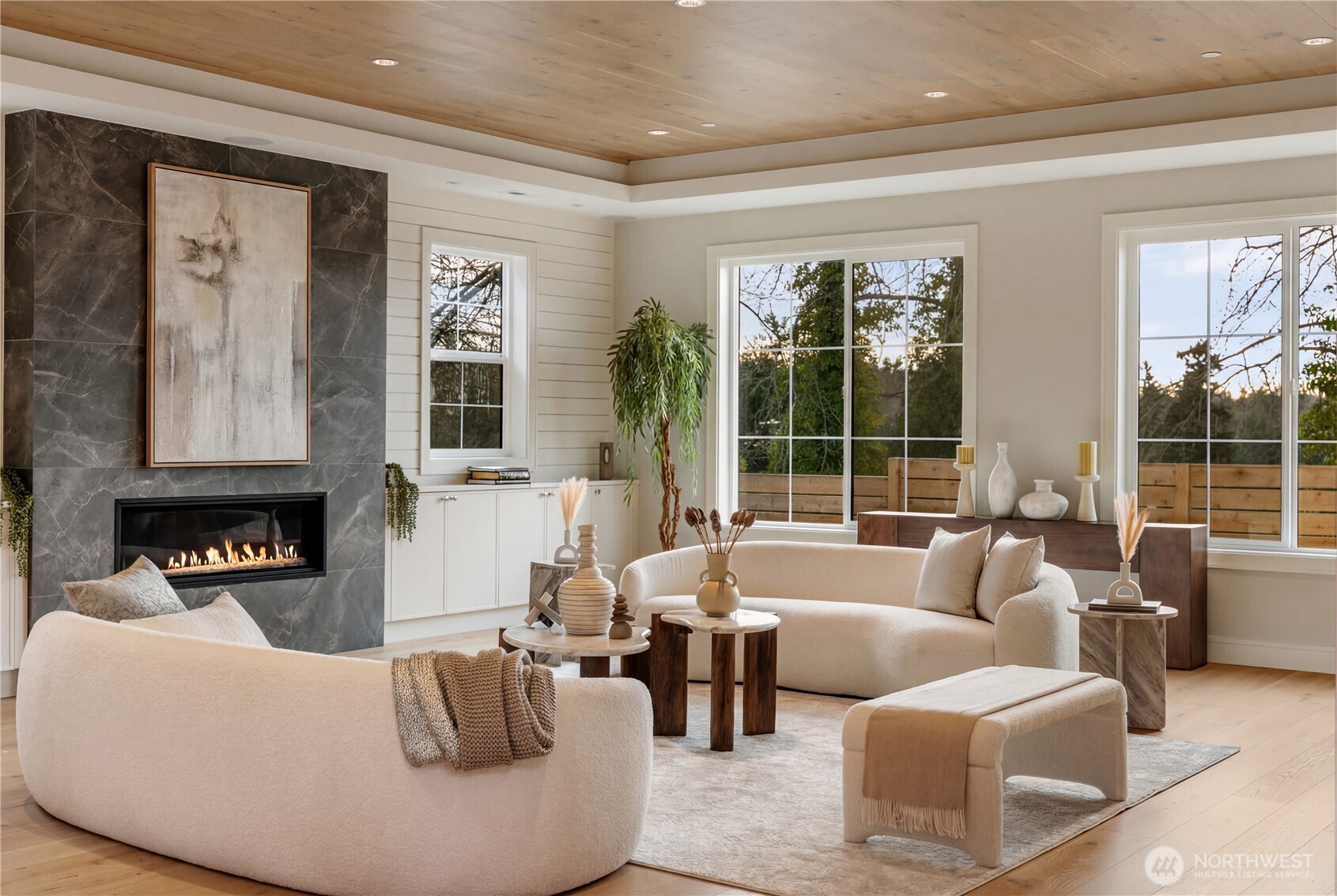 12811 SE 44th Place , Bellevue, WA 98006