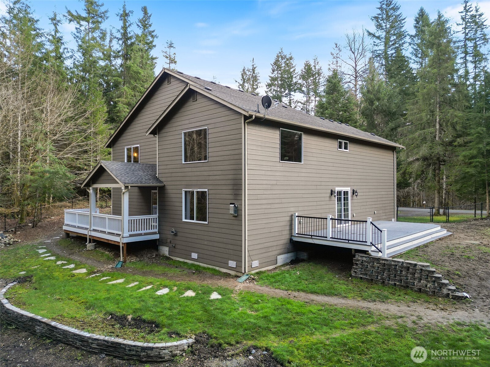 22427 45th Place NE, Granite Falls, WA 98252