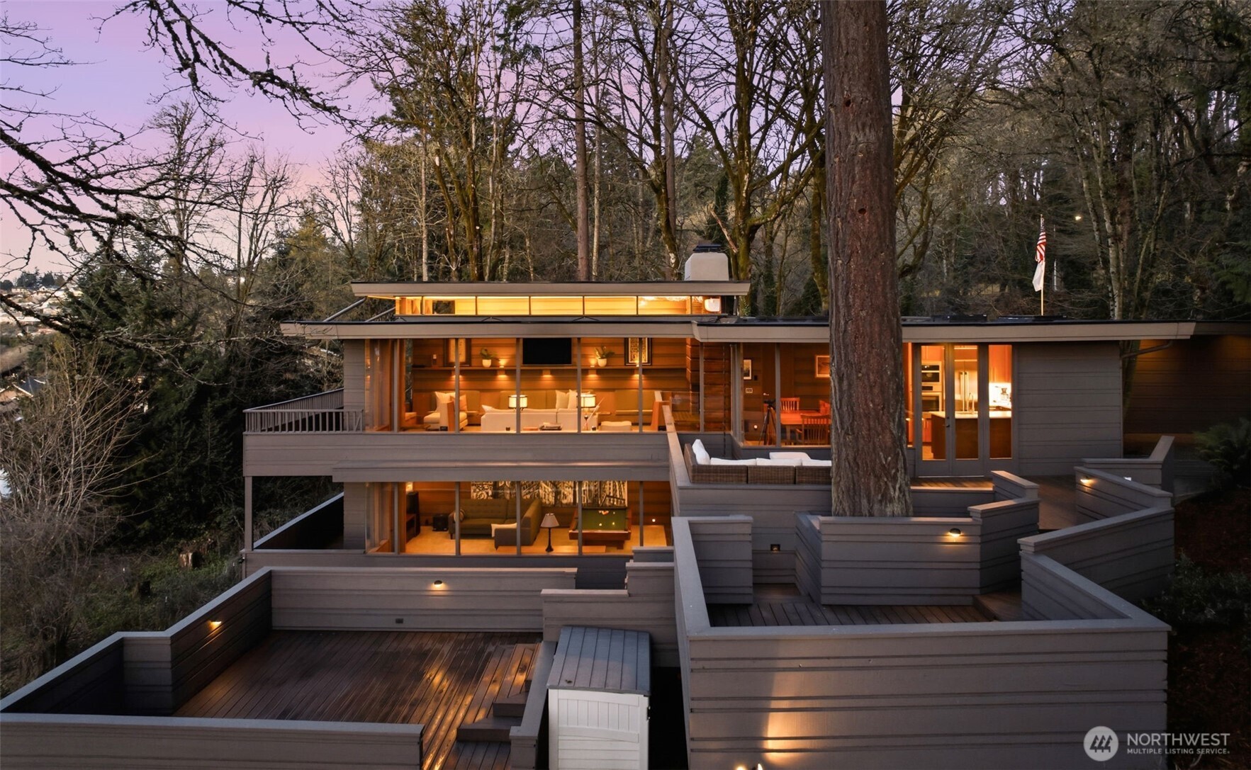 2103 Steilacoom Boulevard , Steilacoom, WA 98388