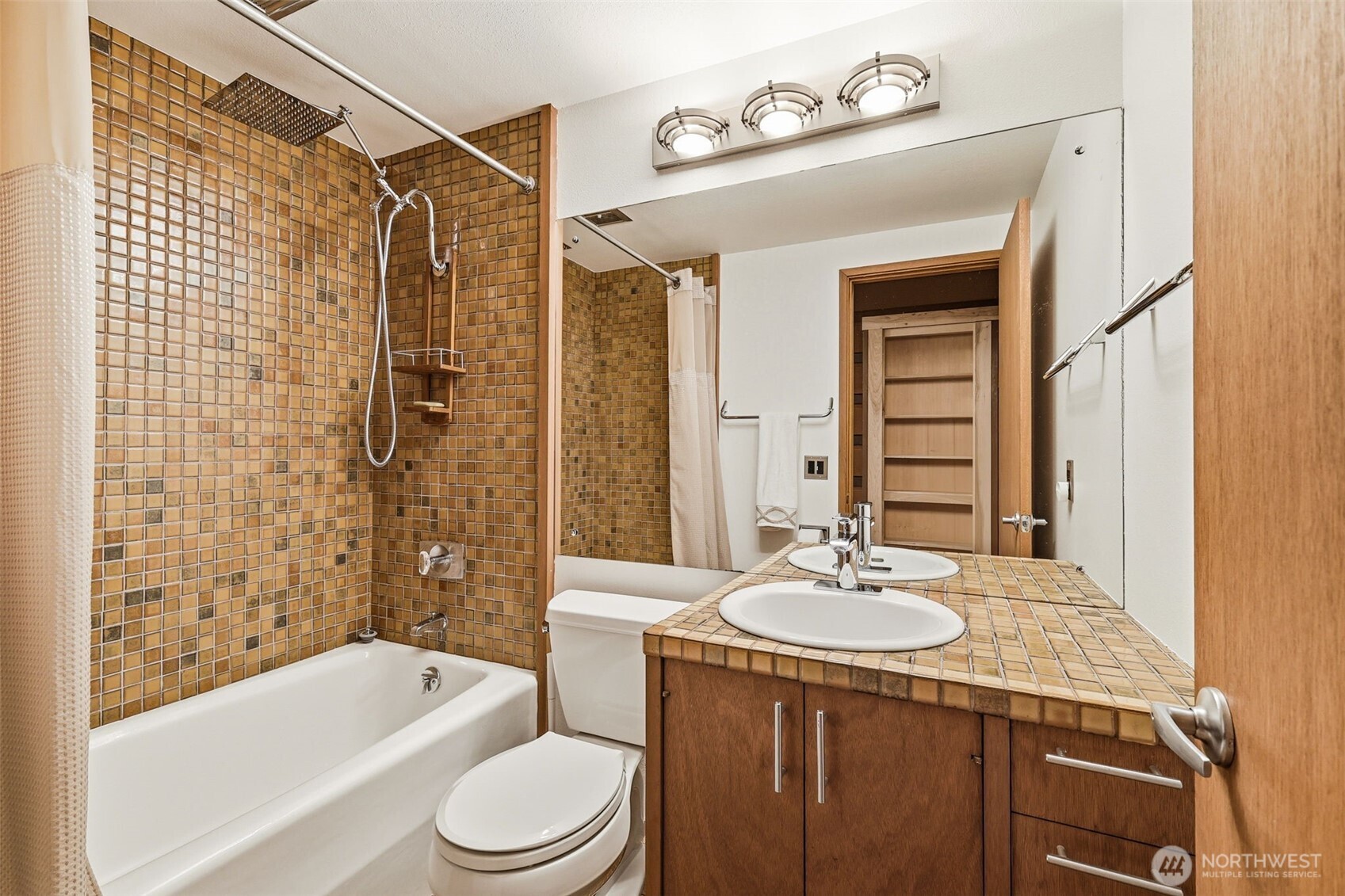 2103 Steilacoom Boulevard , Steilacoom, WA 98388