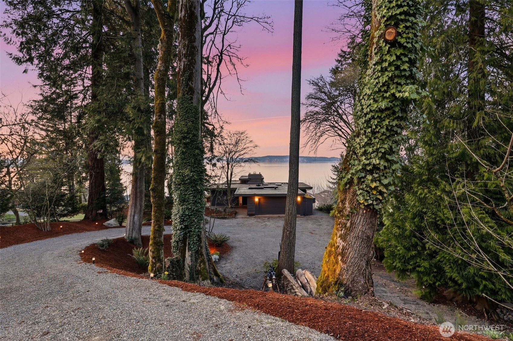 2103 Steilacoom Boulevard , Steilacoom, WA 98388