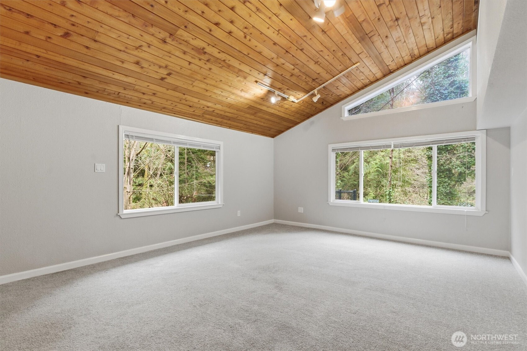 9010 Wyvern Drive SE, Port Orchard, WA 98367-9010