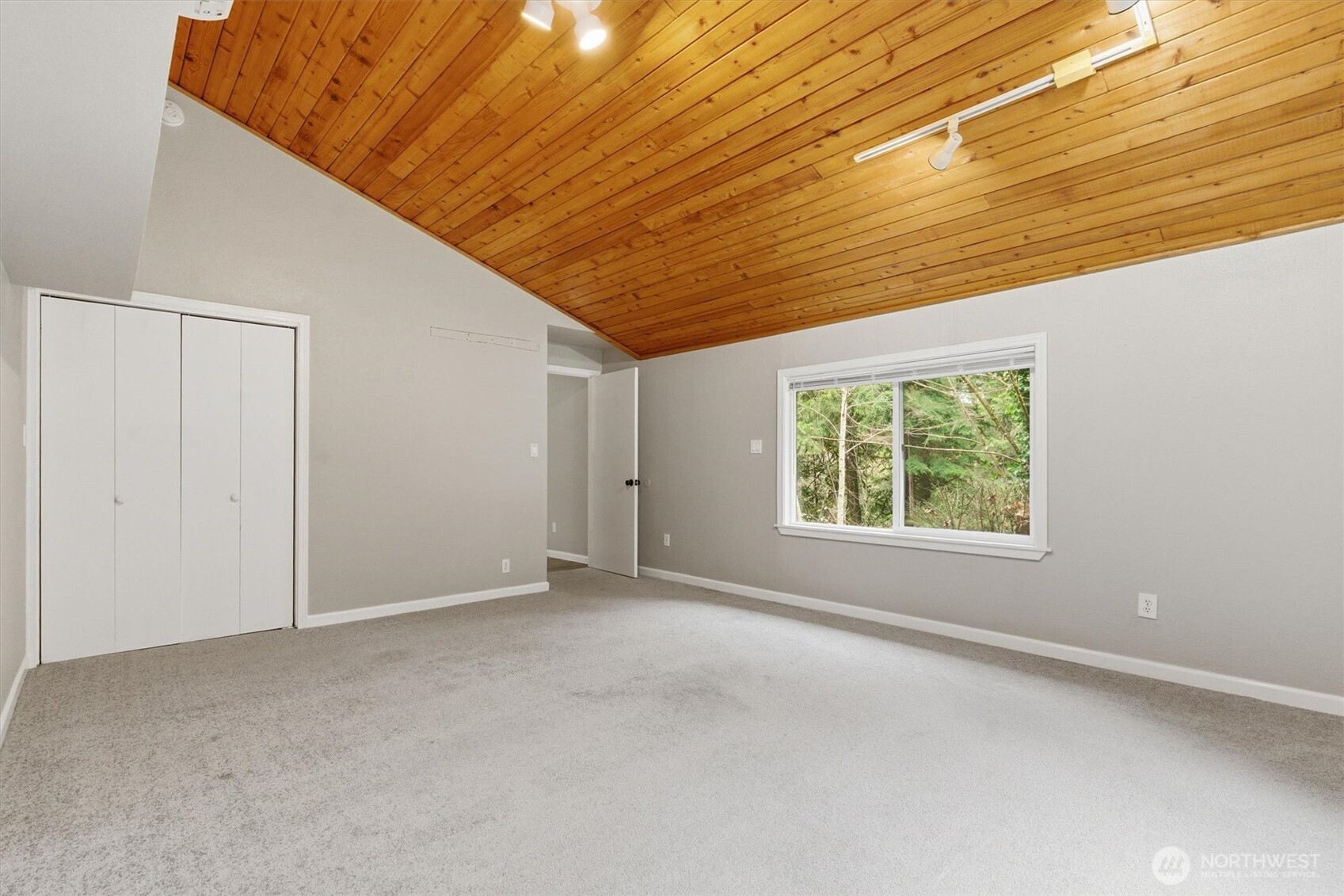 9010 Wyvern Drive SE, Port Orchard, WA 98367-9010