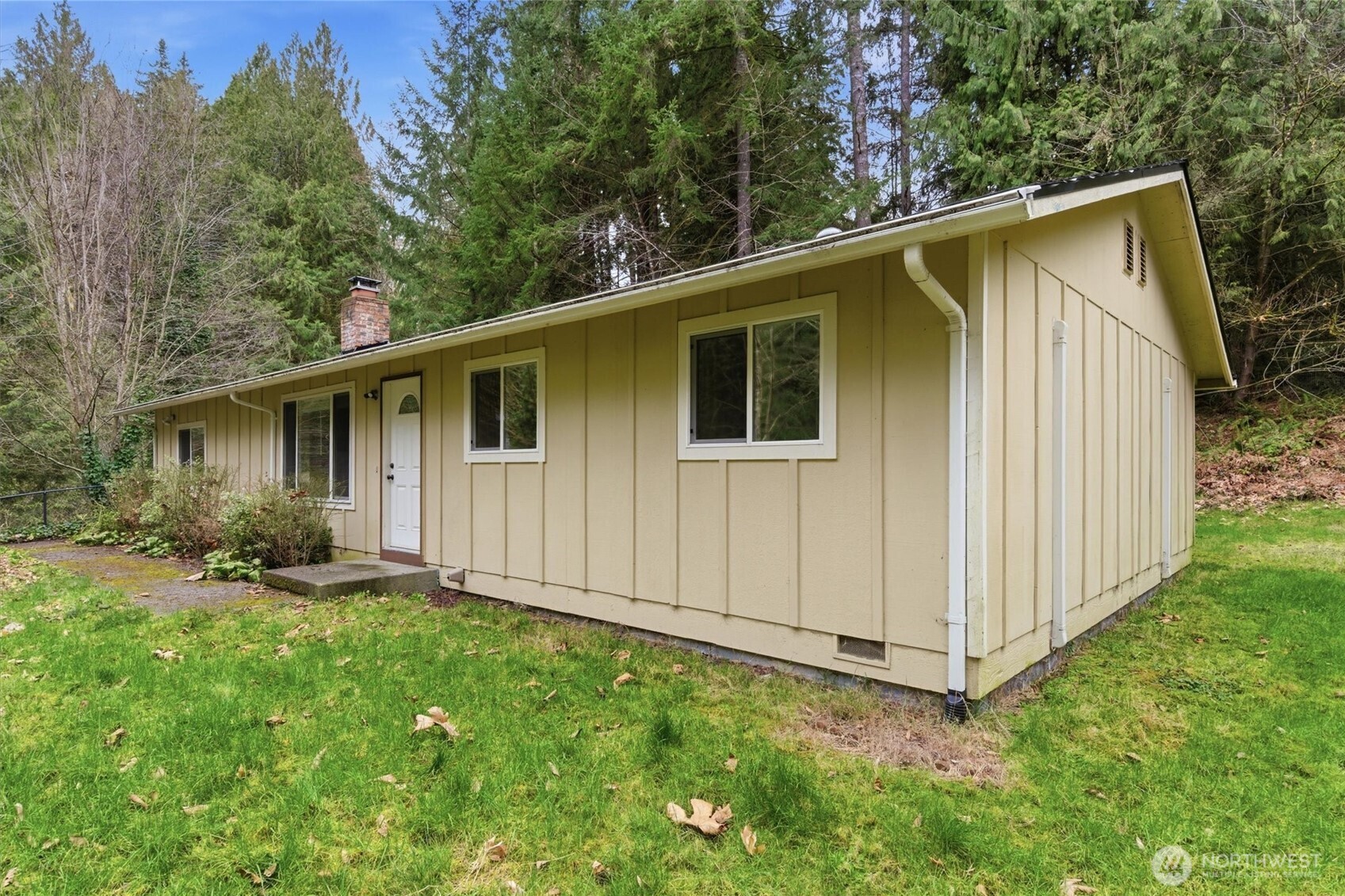 9010 Wyvern Drive SE, Port Orchard, WA 98367-9010