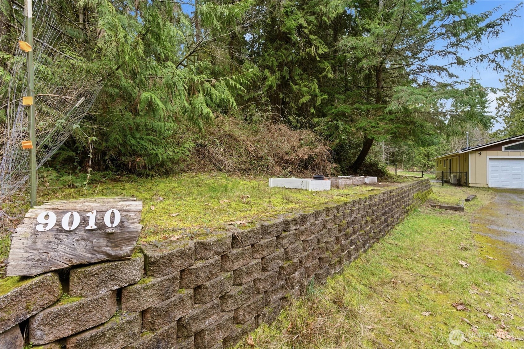 9010 Wyvern Drive SE, Port Orchard, WA 98367-9010