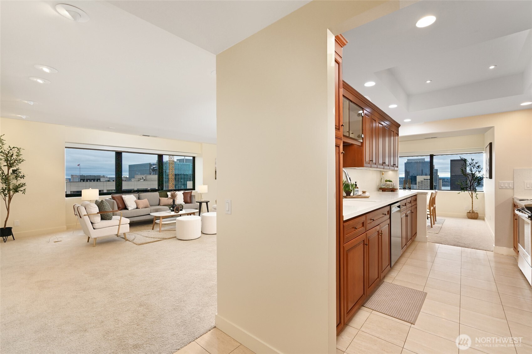 1301 Spring Street #21I, Seattle, WA 98104