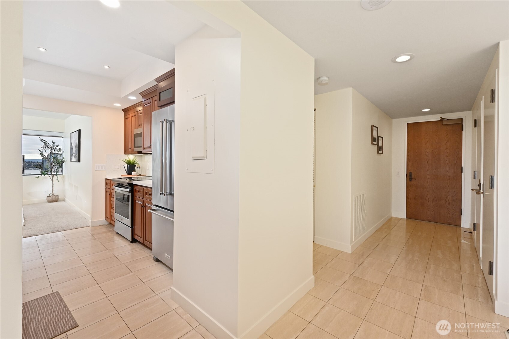 1301 Spring Street #21I, Seattle, WA 98104