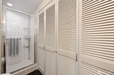 1301 Spring Street #21I, Seattle, WA 98104 - Photo 28