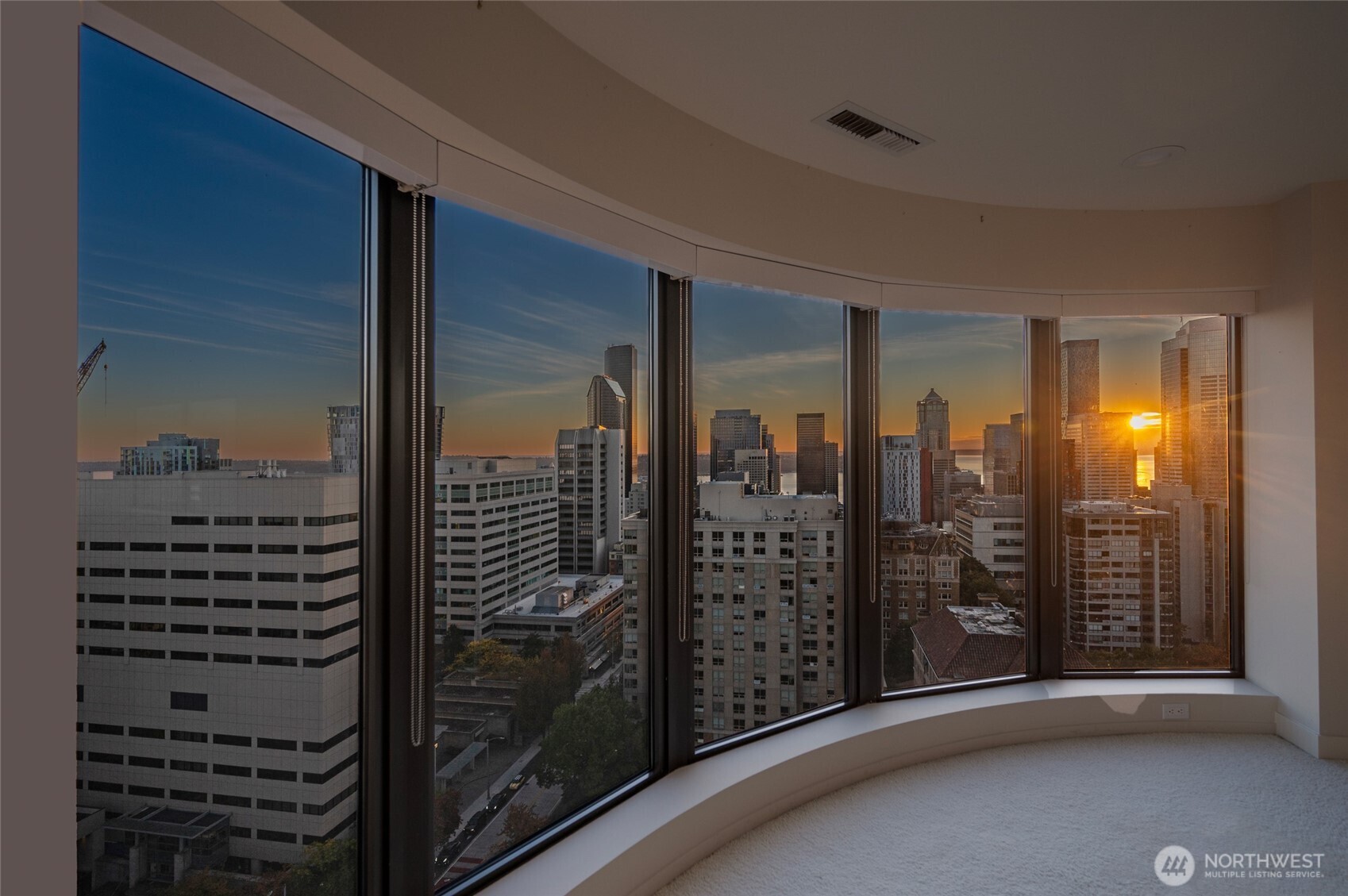 1301 Spring Street #21I, Seattle, WA 98104