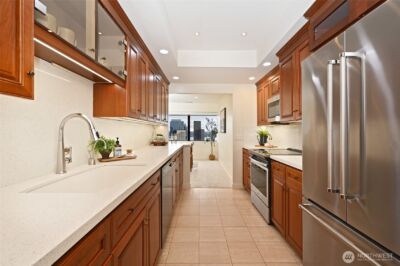 1301 Spring Street #21I, Seattle, WA 98104 - Photo 12