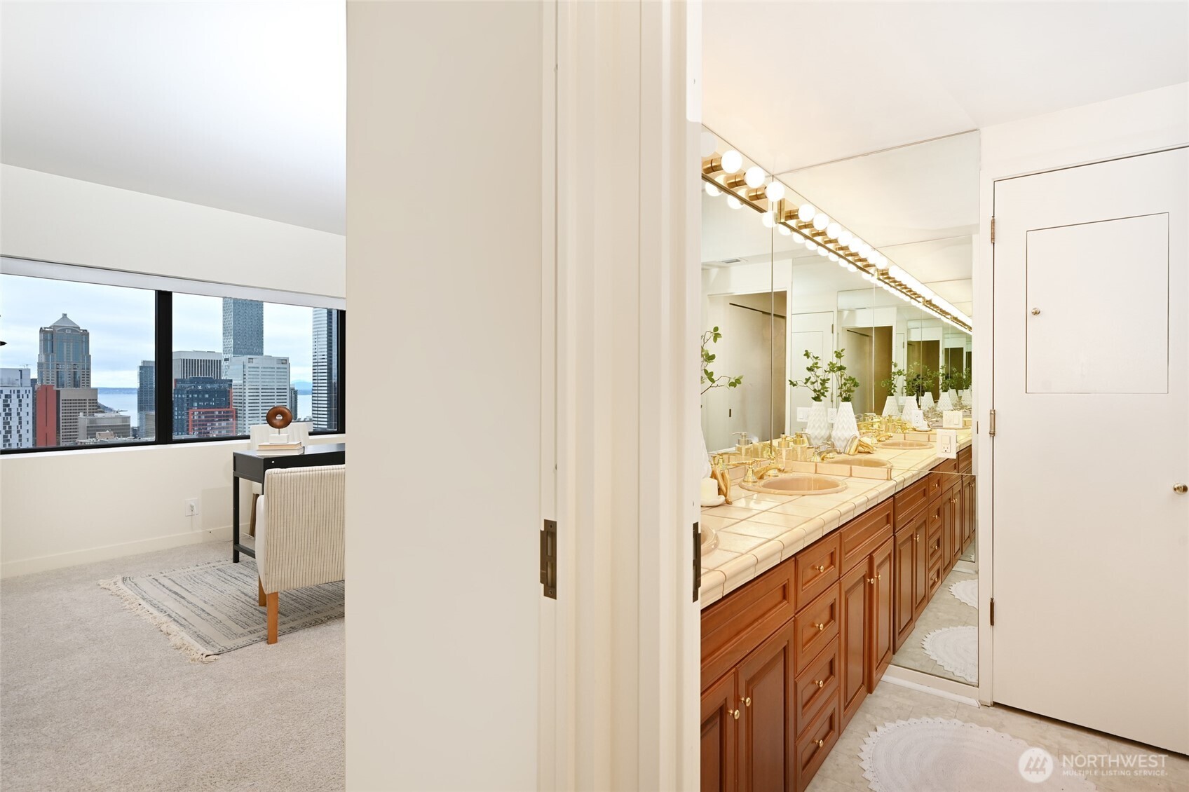 1301 Spring Street #21I, Seattle, WA 98104