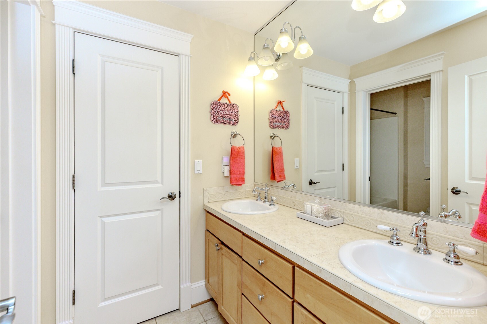 1829 SE 8th Place , Renton, WA 98057