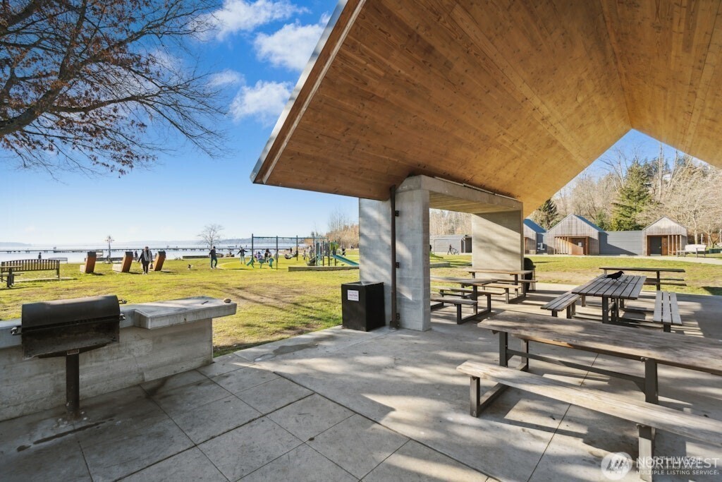 11640 100th Avenue NE #304, Kirkland, WA 98034