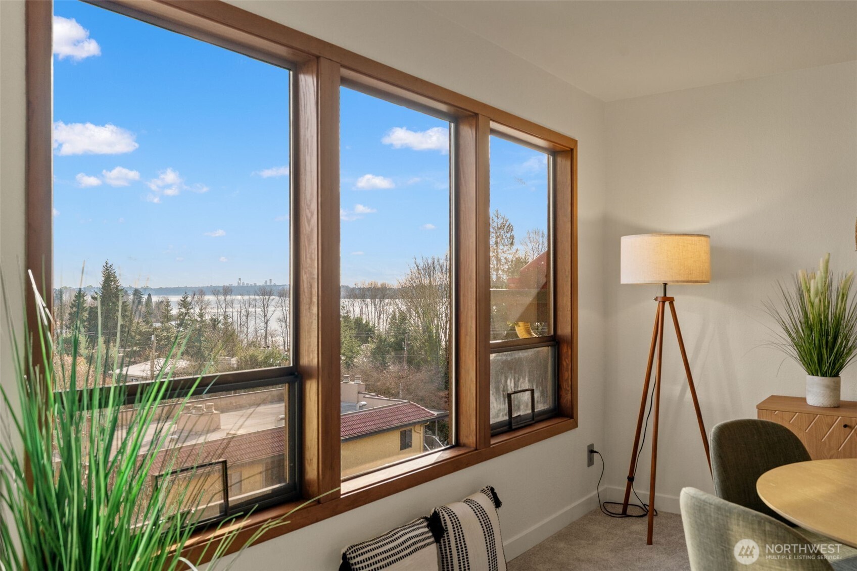 11640 100th Avenue NE #304, Kirkland, WA 98034