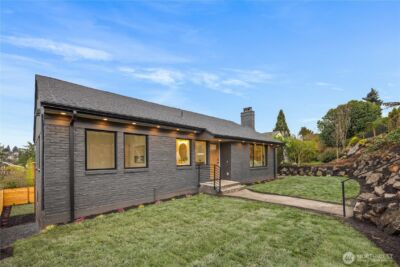 2518 36th Avenue W, Seattle, WA 98199 - Photo 2