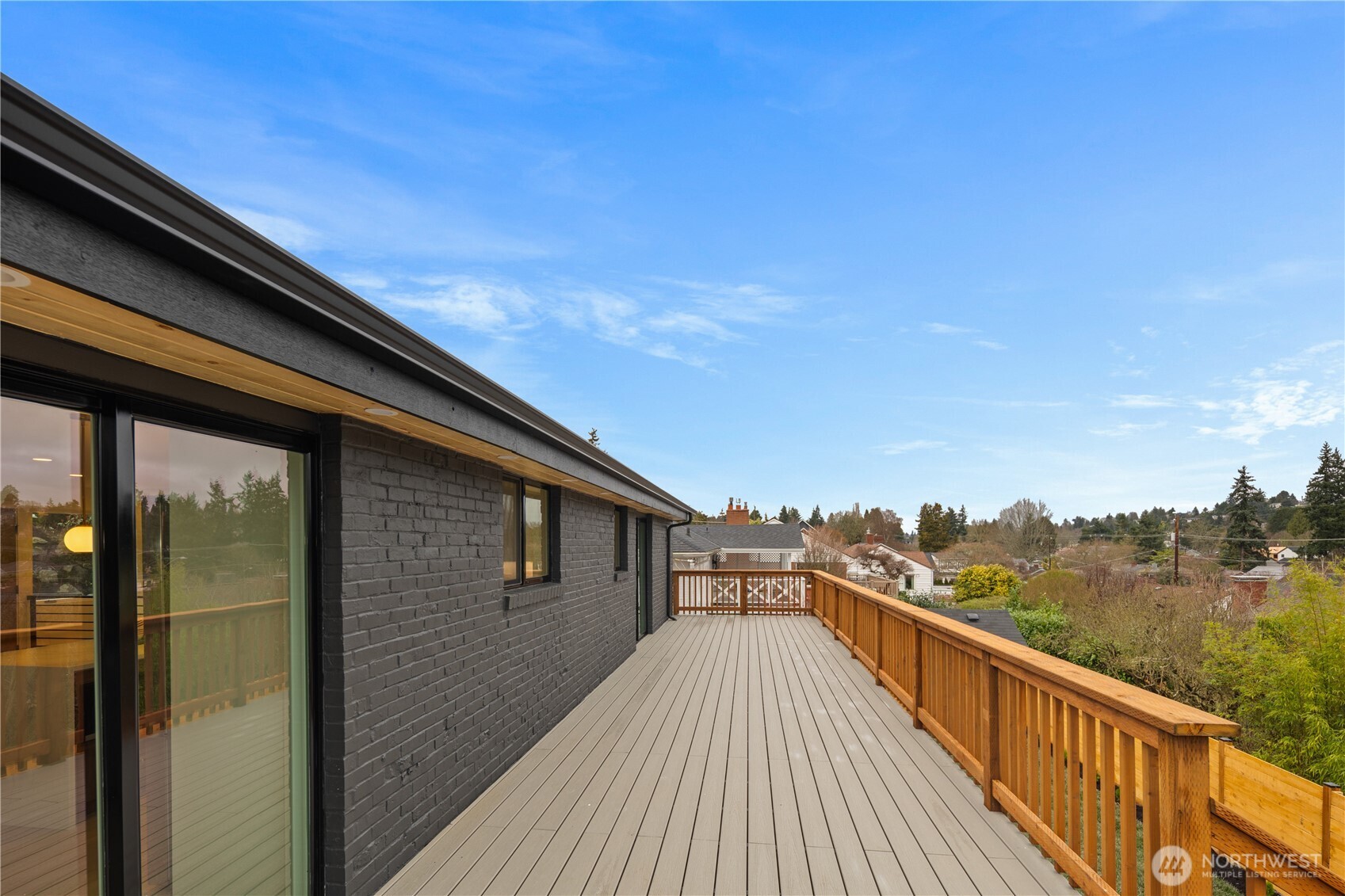 2518 36th Avenue W, Seattle, WA 98199