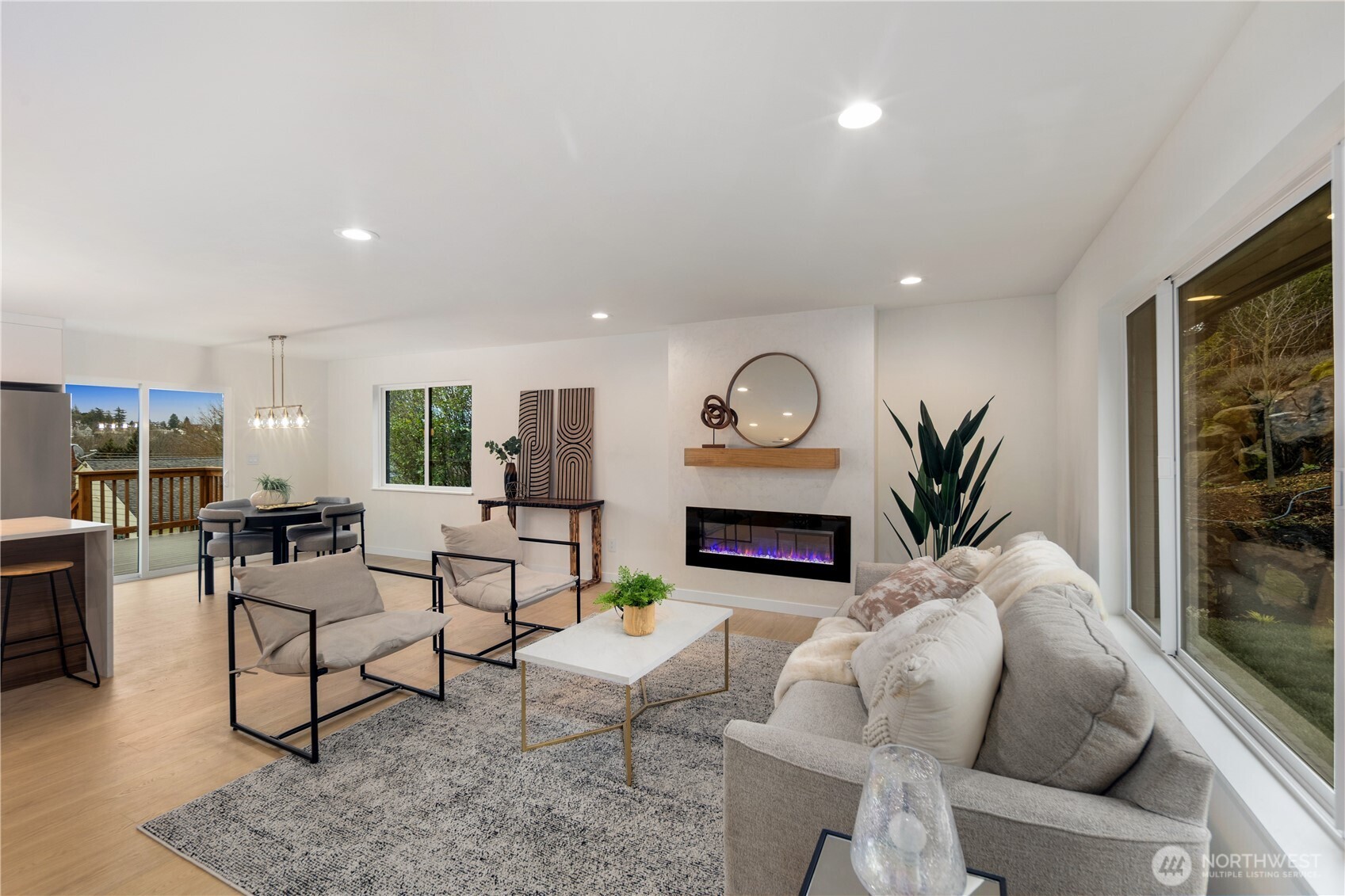 2518 36th Avenue W, Seattle, WA 98199