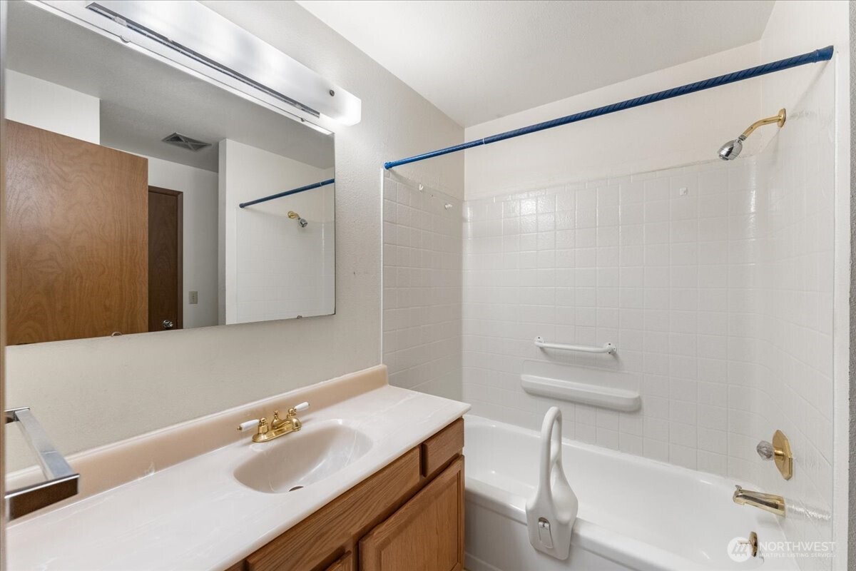 31917 45th Place SW #C, Federal Way, WA 98023