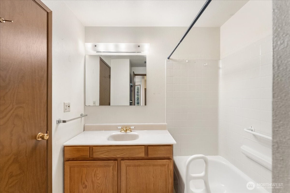 31917 45th Place SW #C, Federal Way, WA 98023