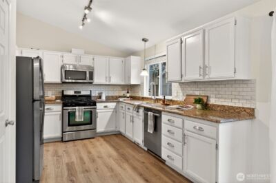 311 168th Place SE, Bothell, WA 98012 - Photo 11