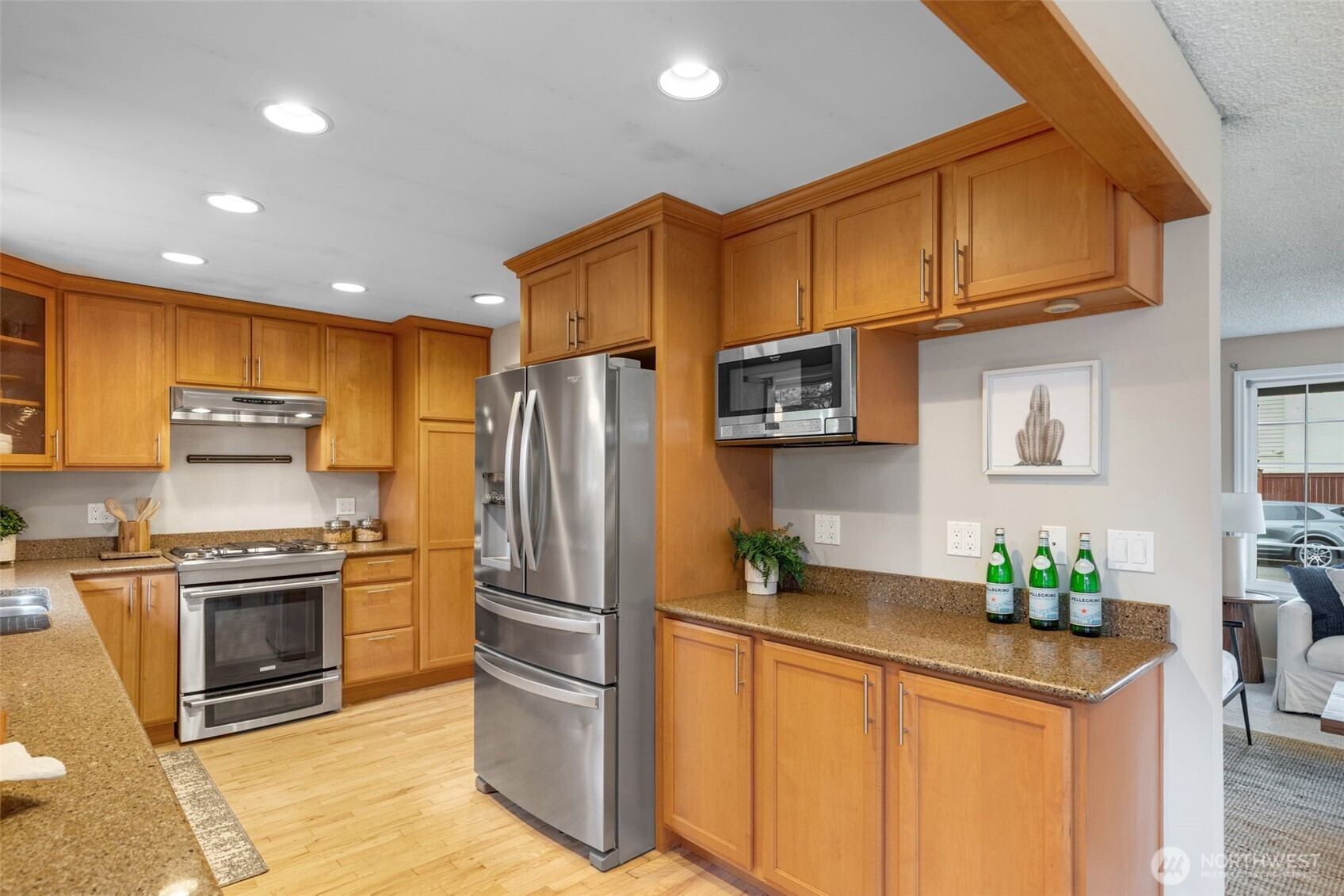 14118 83rd Place NE, Kirkland, WA 98034