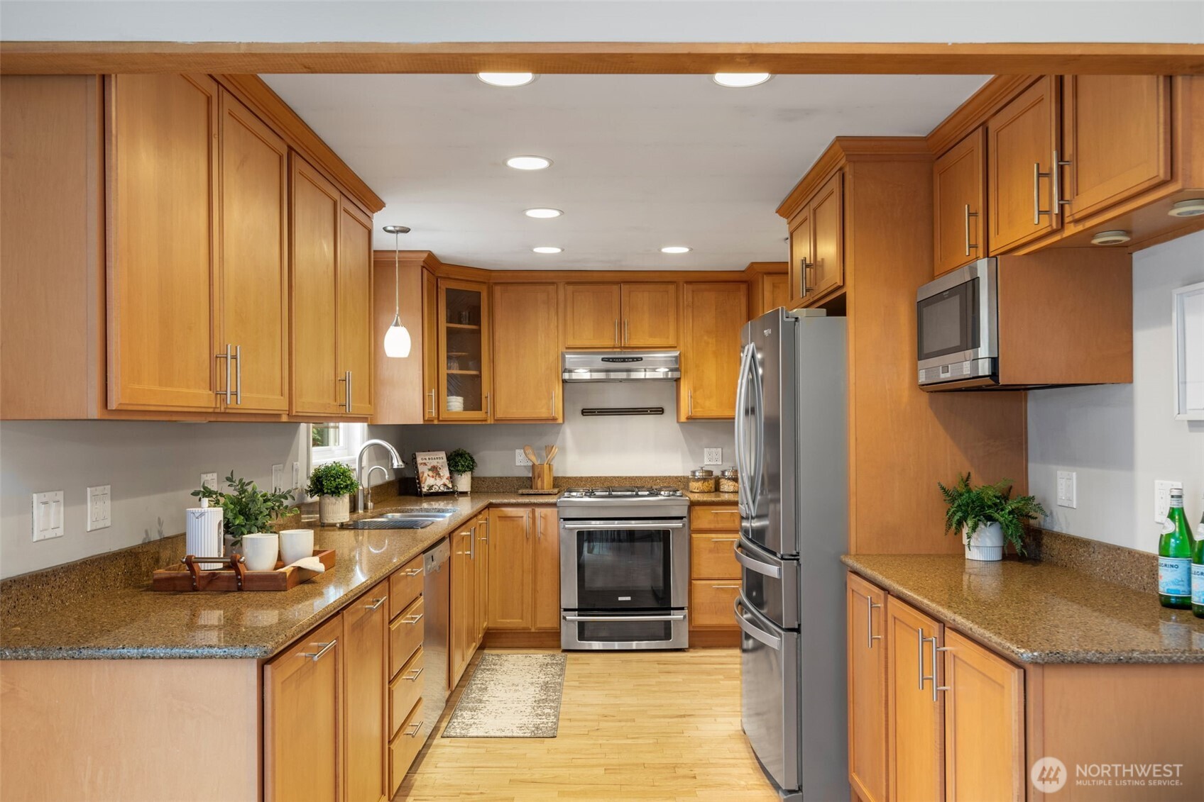 14118 83rd Place NE, Kirkland, WA 98034