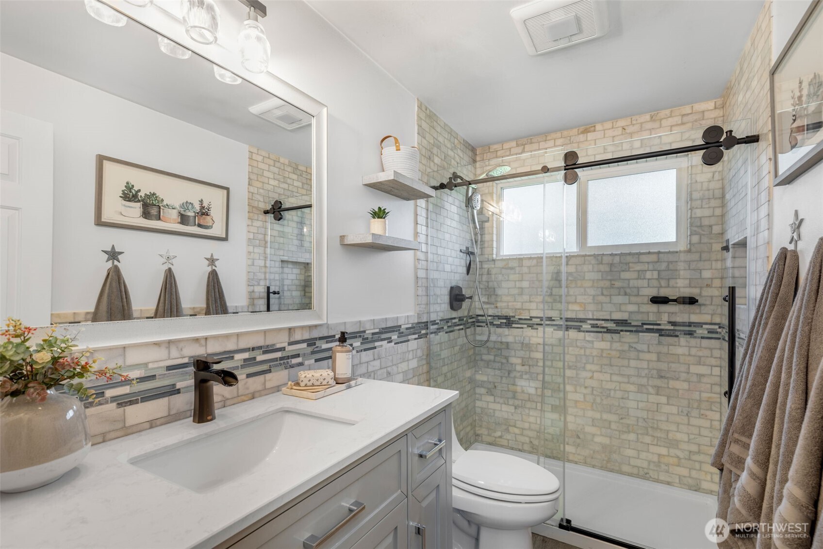 14118 83rd Place NE, Kirkland, WA 98034