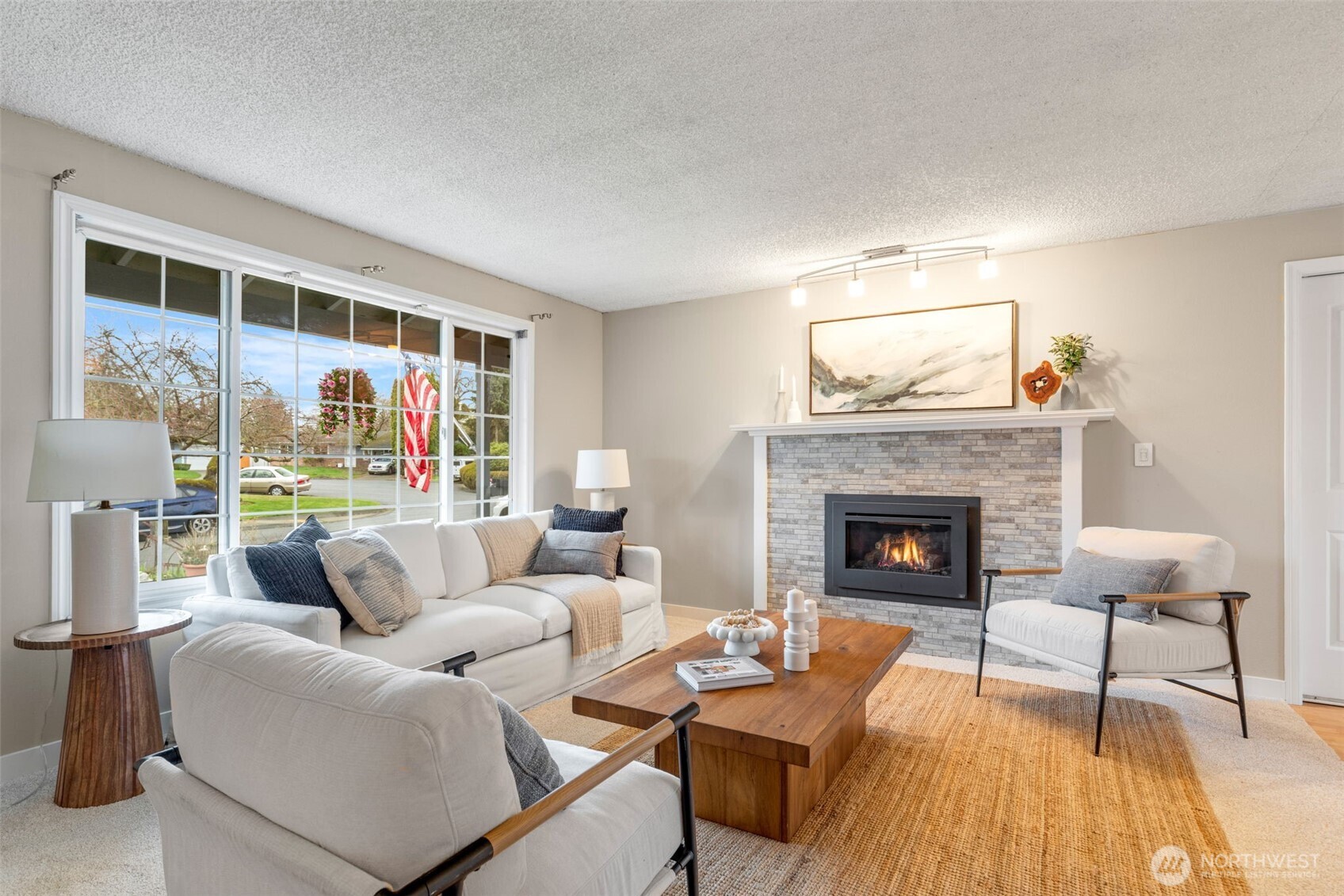 14118 83rd Place NE, Kirkland, WA 98034