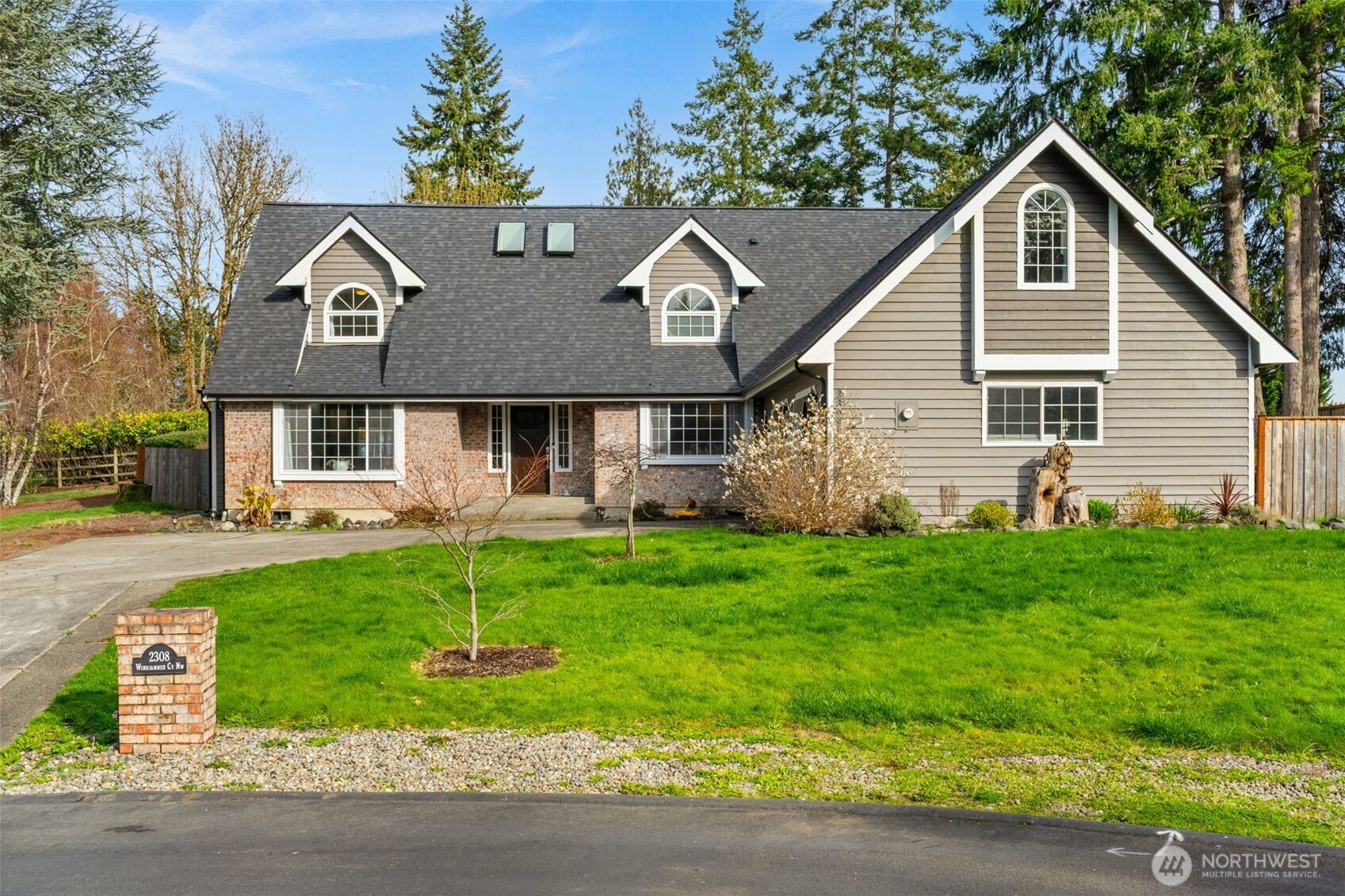 2308 Windjammer Court NW, Olympia, WA 98502