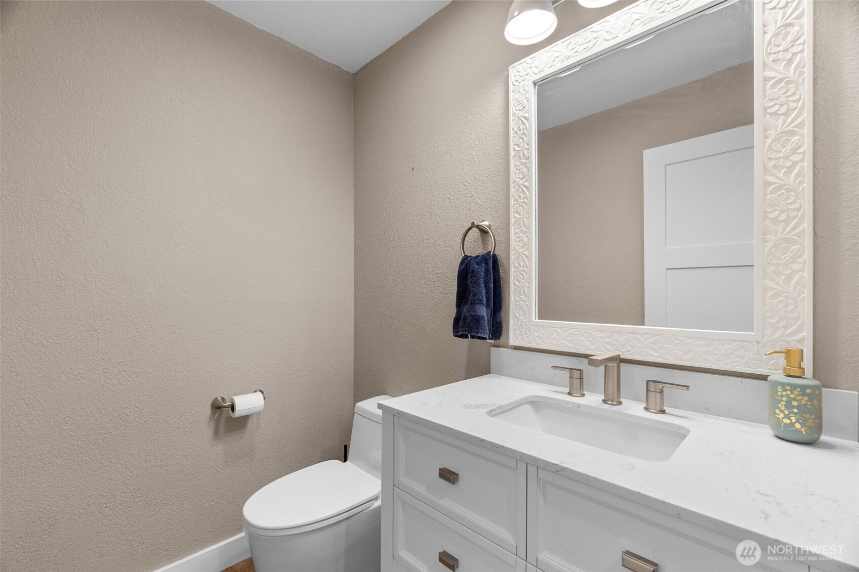 2308 Windjammer Court NW, Olympia, WA 98502