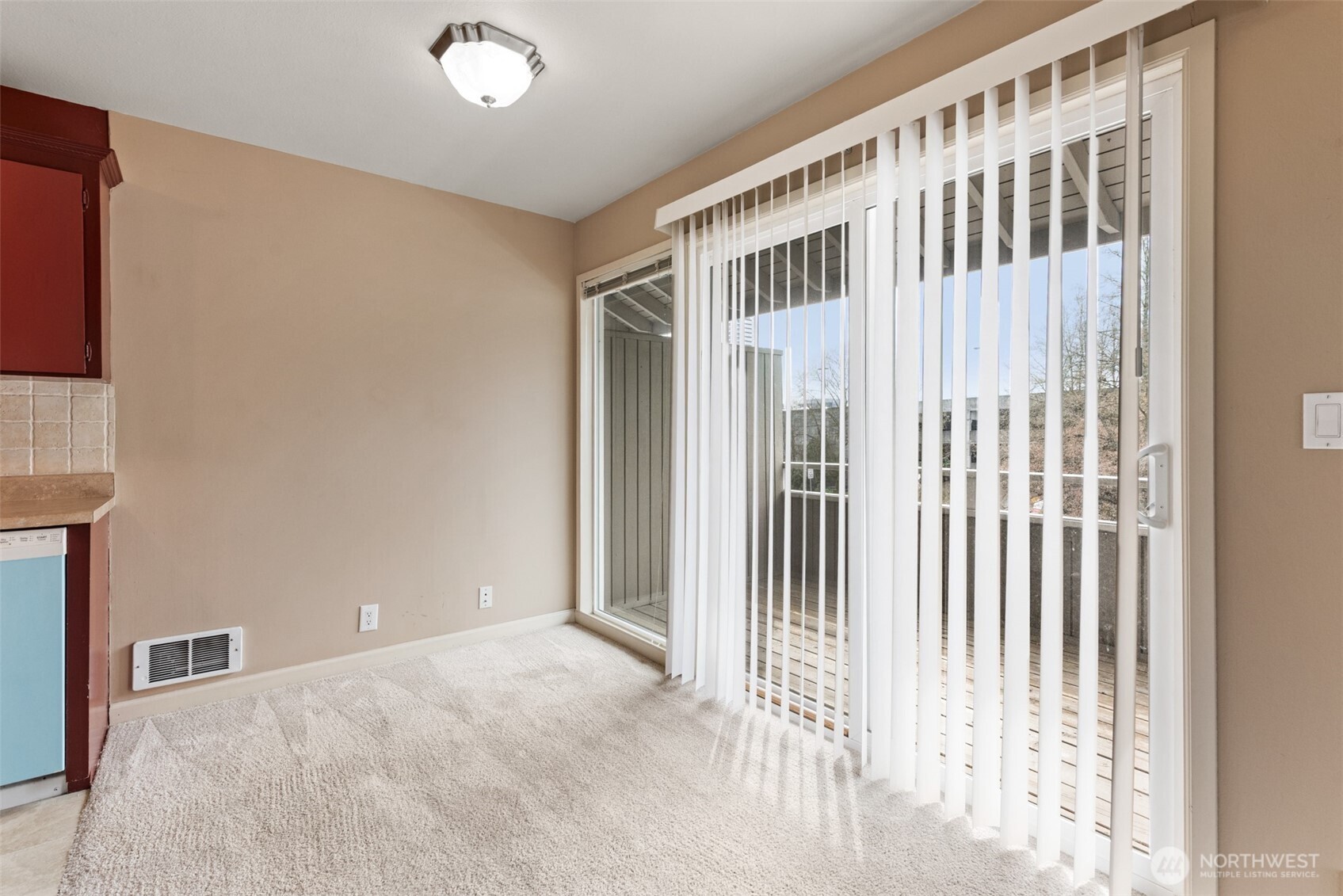 812 100th Avenue NE #202, Bellevue, WA 98004