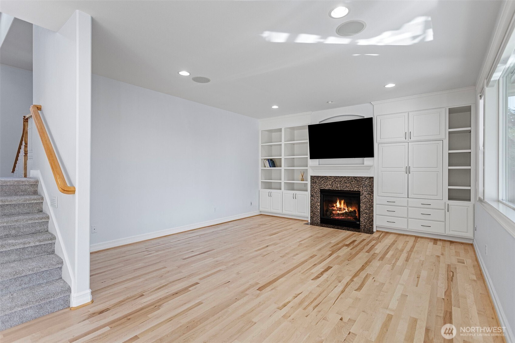 20212 Maplewood Drive , Edmonds, WA 98026