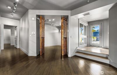 745 Bellevue Avenue E #402, Seattle, WA 98102 - Photo 24