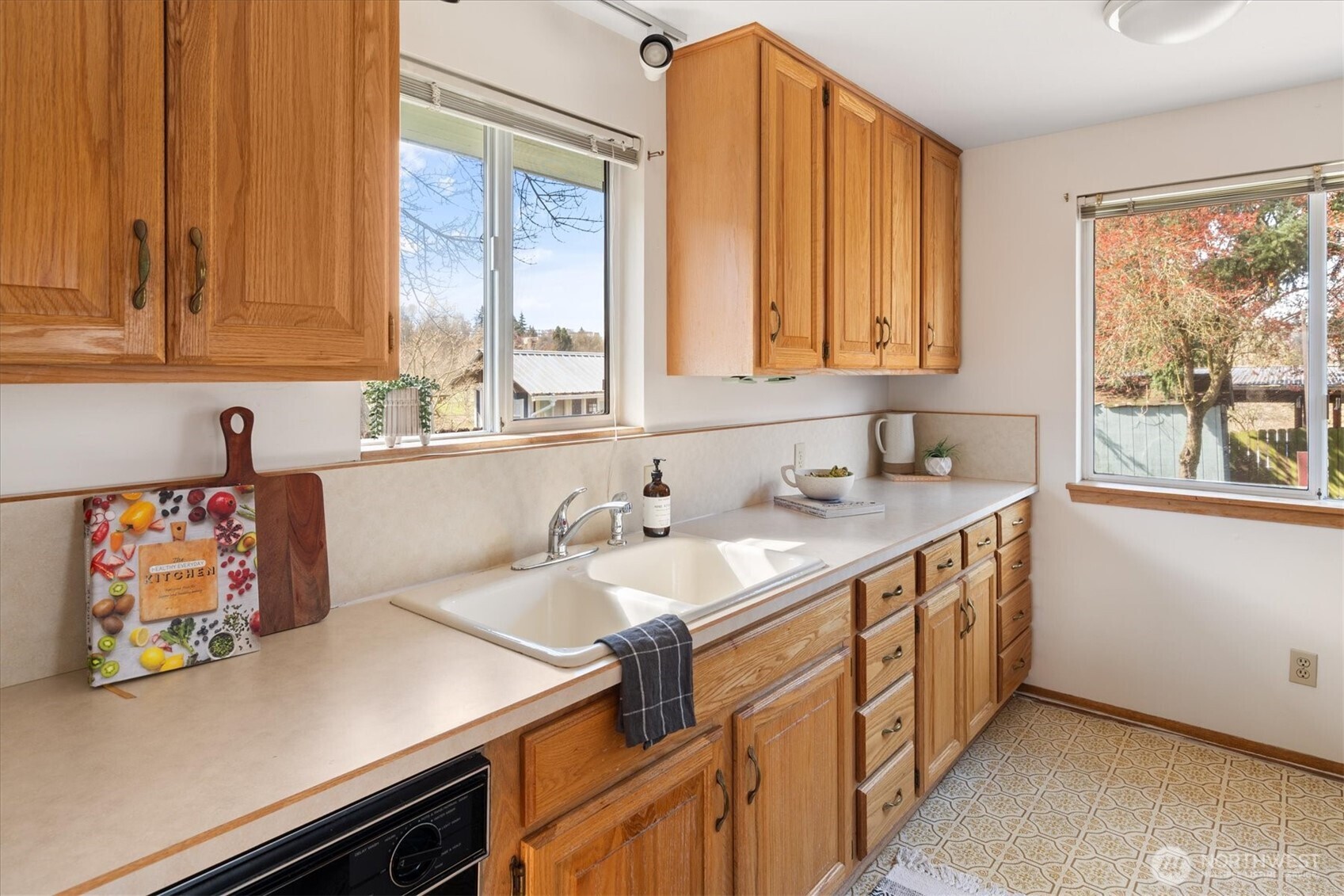 4225 46th Avenue S, Seattle, WA 98118