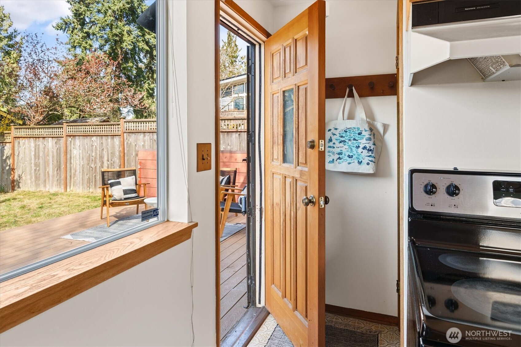 4225 46th Avenue S, Seattle, WA 98118