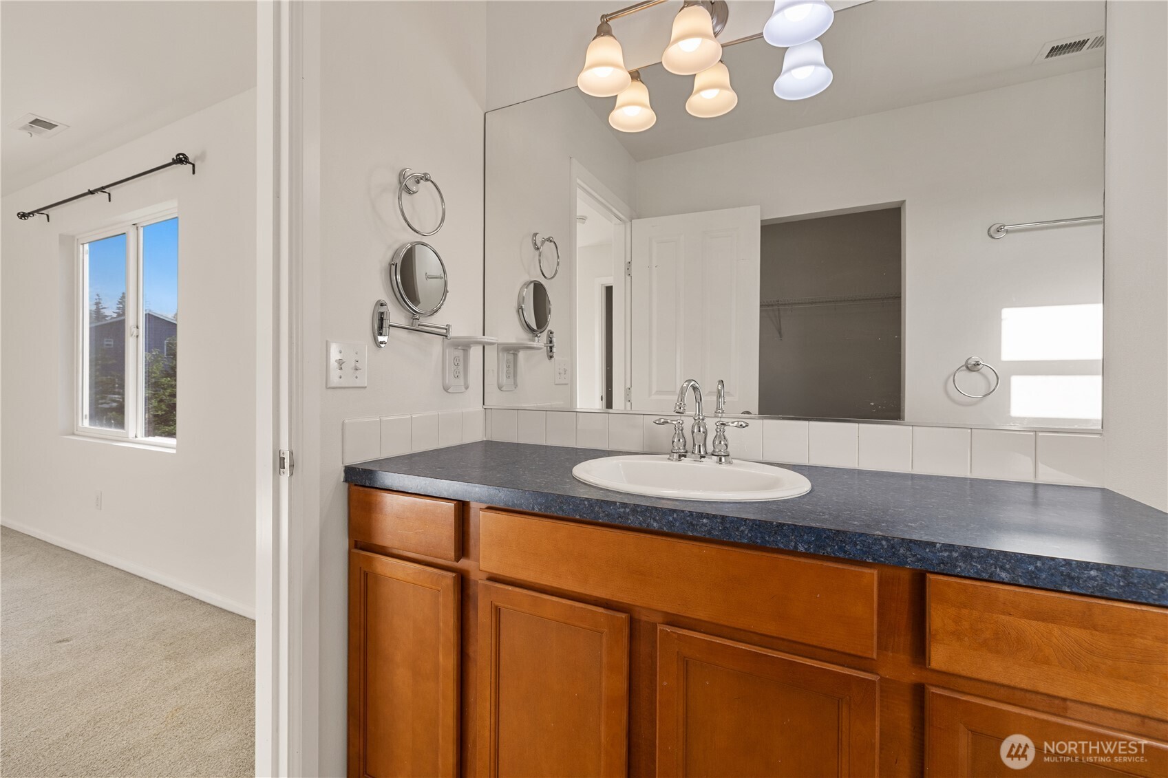 7240 287th Street NW, Stanwood, WA 98292