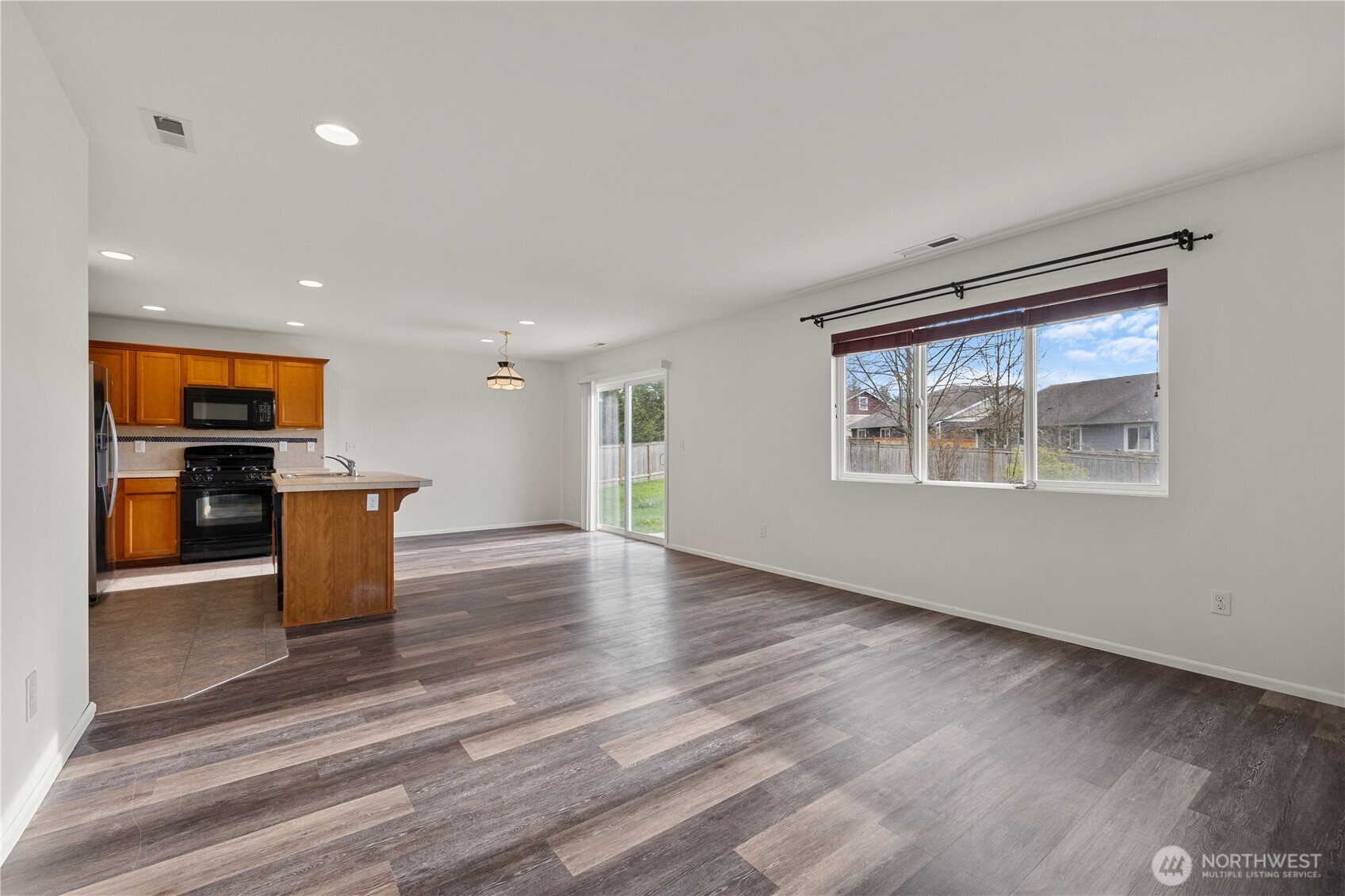 7240 287th Street NW, Stanwood, WA 98292