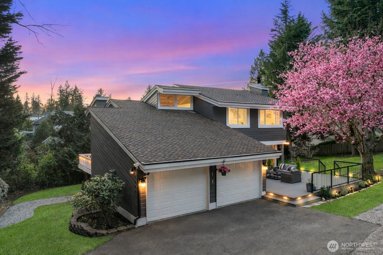 1609 217th Place NE, Sammamish, WA 98074-4111