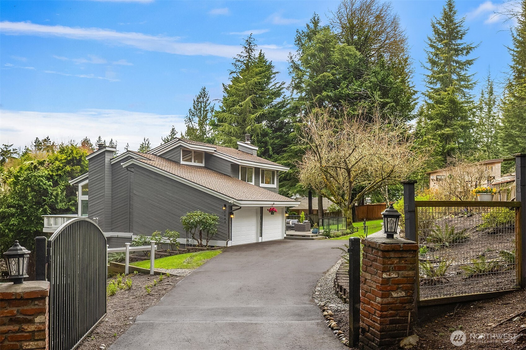 1609 217th Place NE, Sammamish, WA 98074-4111