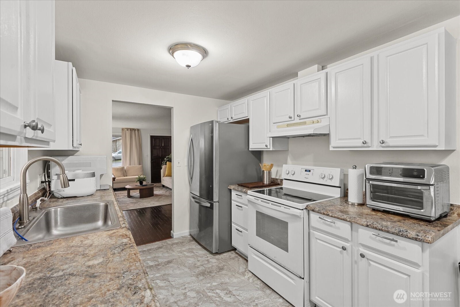 1011 NE 180TH Street , Shoreline, WA 98155