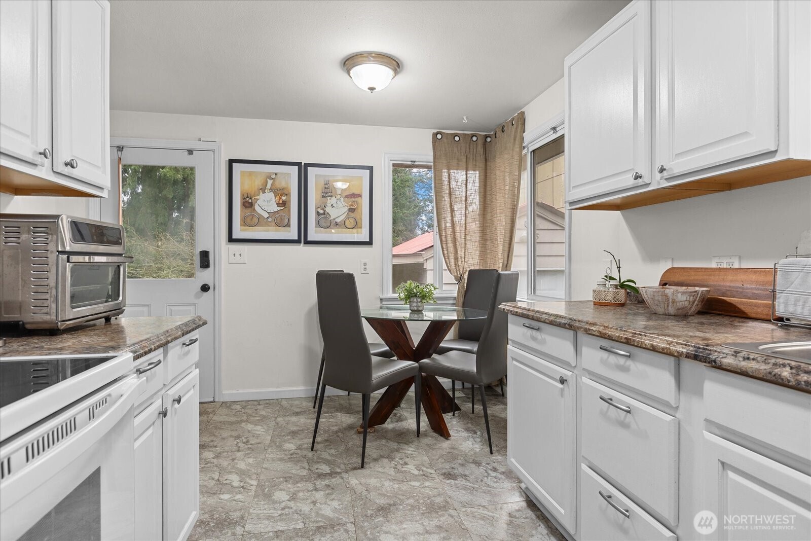 1011 NE 180TH Street , Shoreline, WA 98155