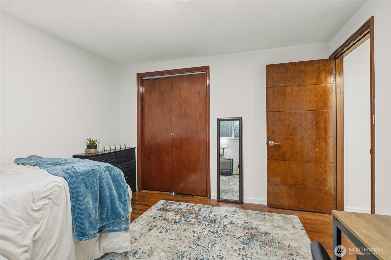 1011 NE 180TH Street , Shoreline, WA 98155