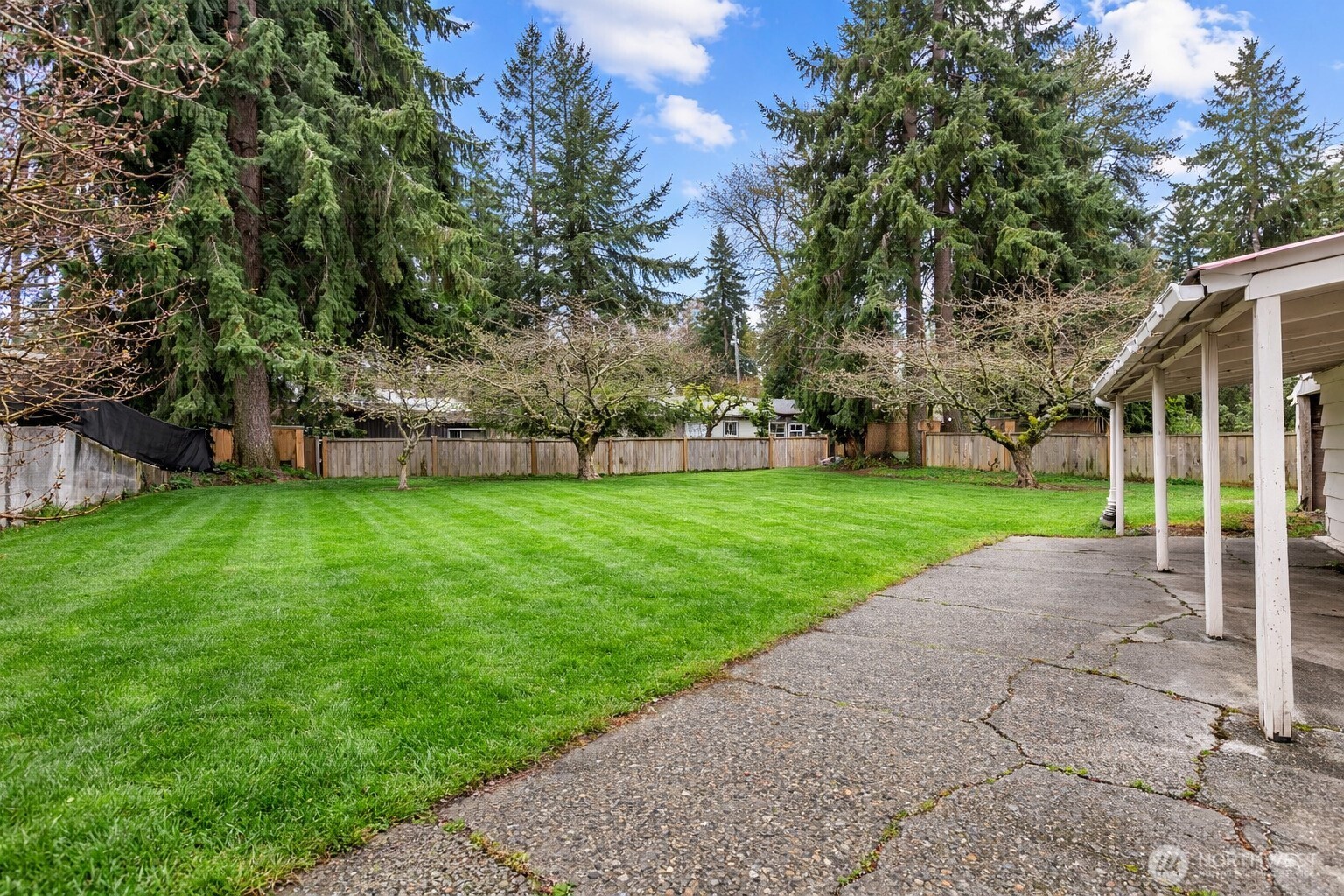 1011 NE 180TH Street , Shoreline, WA 98155