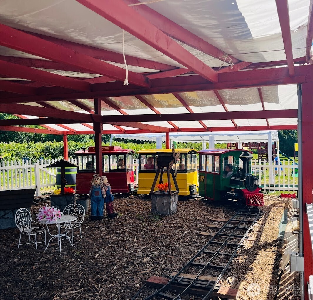 5628 Grandview Road , Arlington, WA 98223