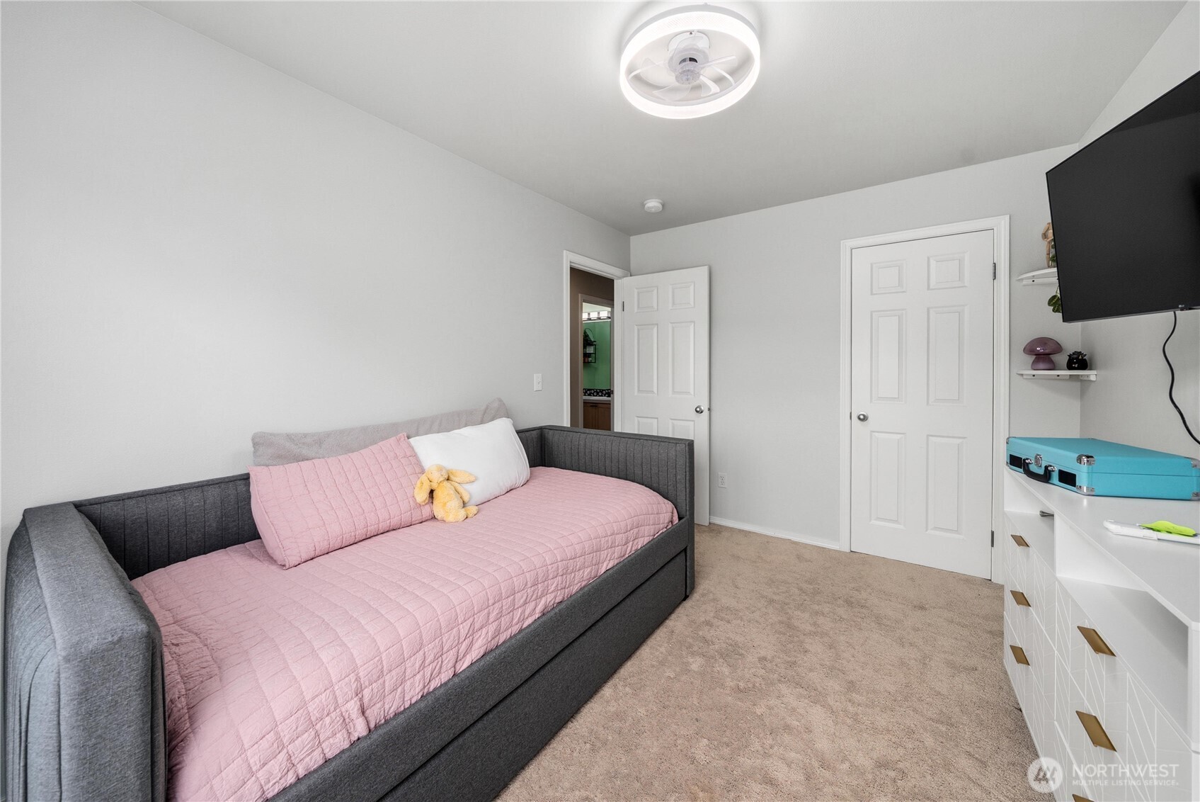 20424 190th Avenue E, Orting, WA 98360