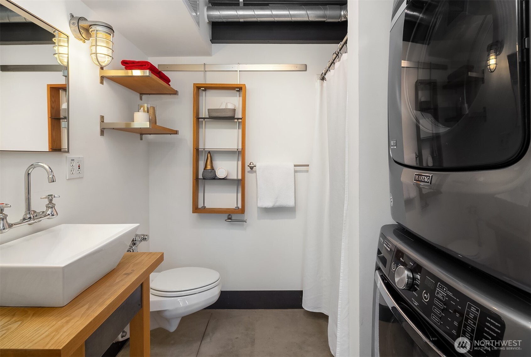 1310 E Union Street #401, Seattle, WA 98122-4197