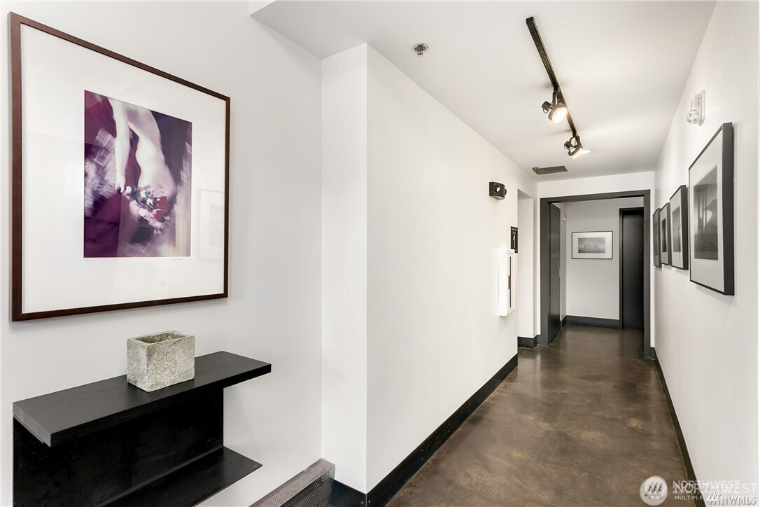 1310 E Union Street #401, Seattle, WA 98122-4197